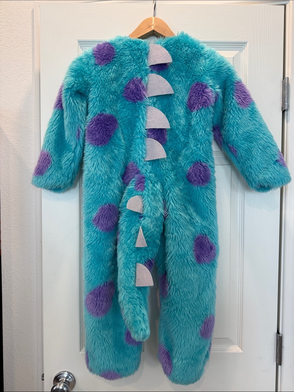 Disney and Pixar Monsters, Inc. Sulley Costume 4-6 - Picture 14 of 16